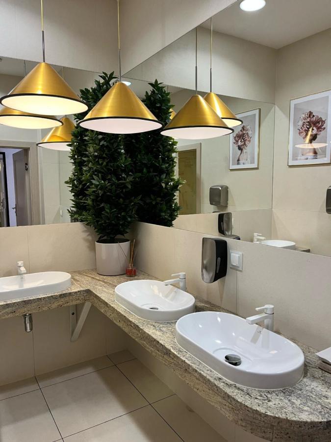 Łaszków Hotel Kristoff מראה חיצוני תמונה